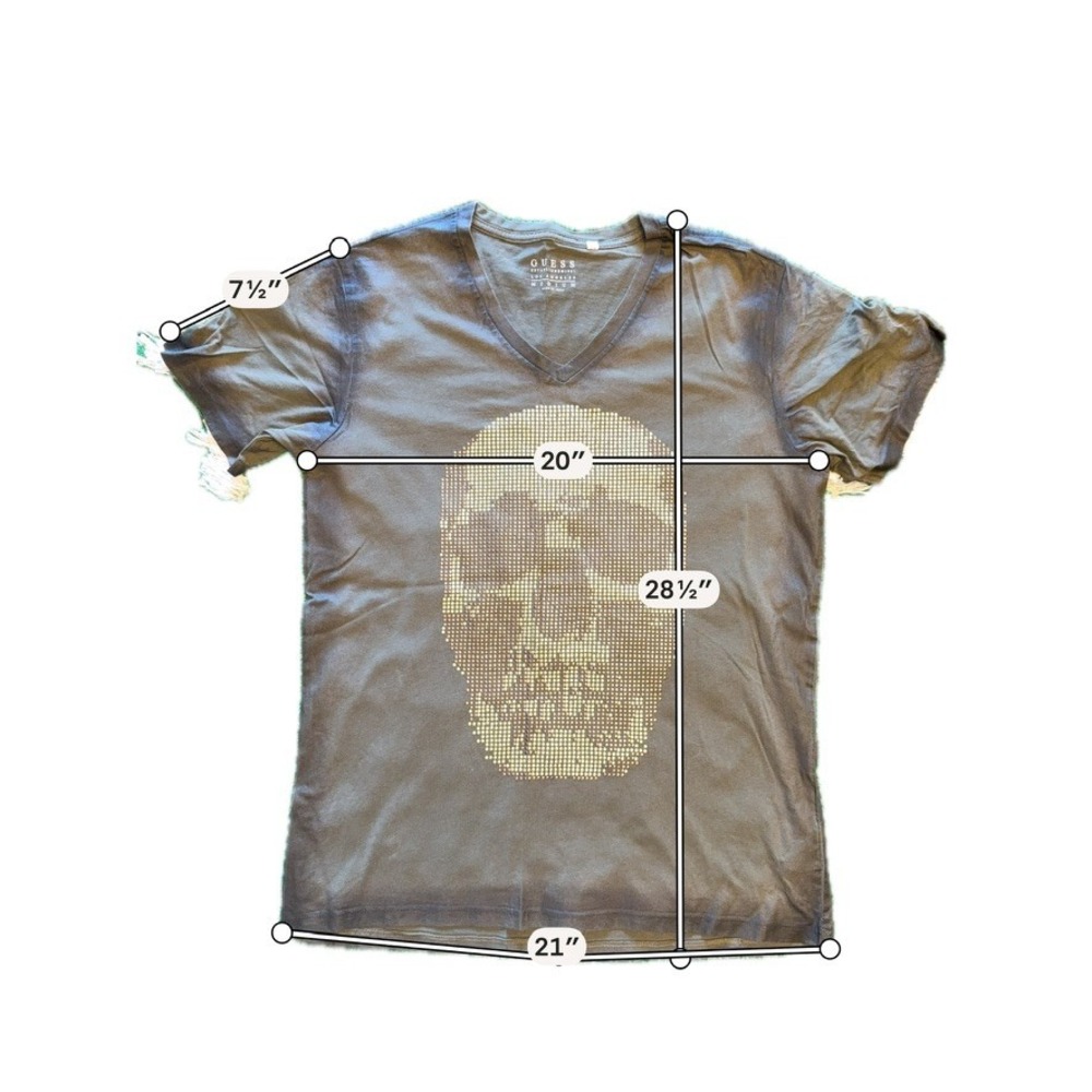 Guess V-Neck T-Shirt Mens Medium Gray Excellent Studded Skull Graphic Tee - Picture 2 of 8